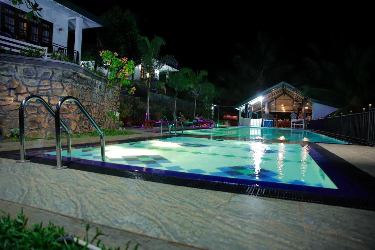 Hill View Resort Nakandalagoda ภายนอก รูปภาพ