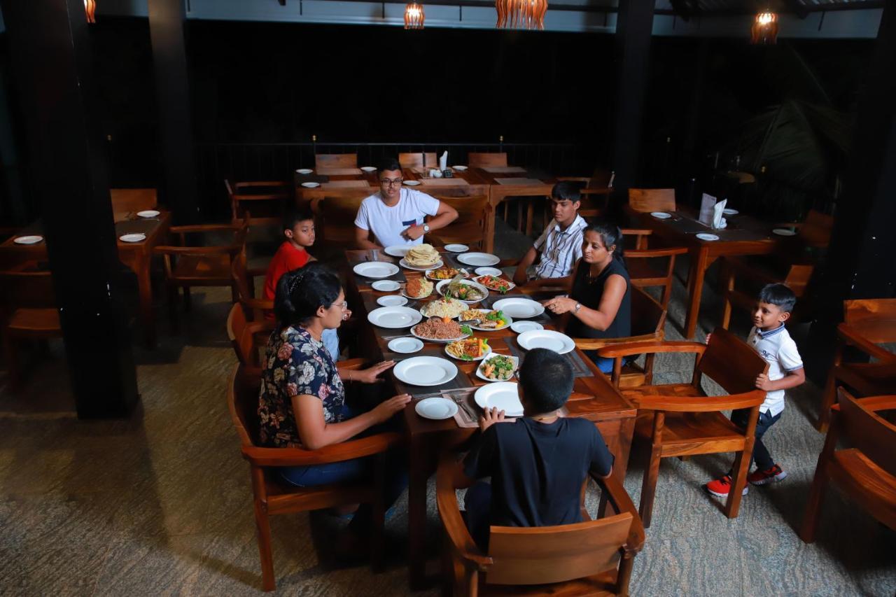 Hill View Resort Nakandalagoda ภายนอก รูปภาพ